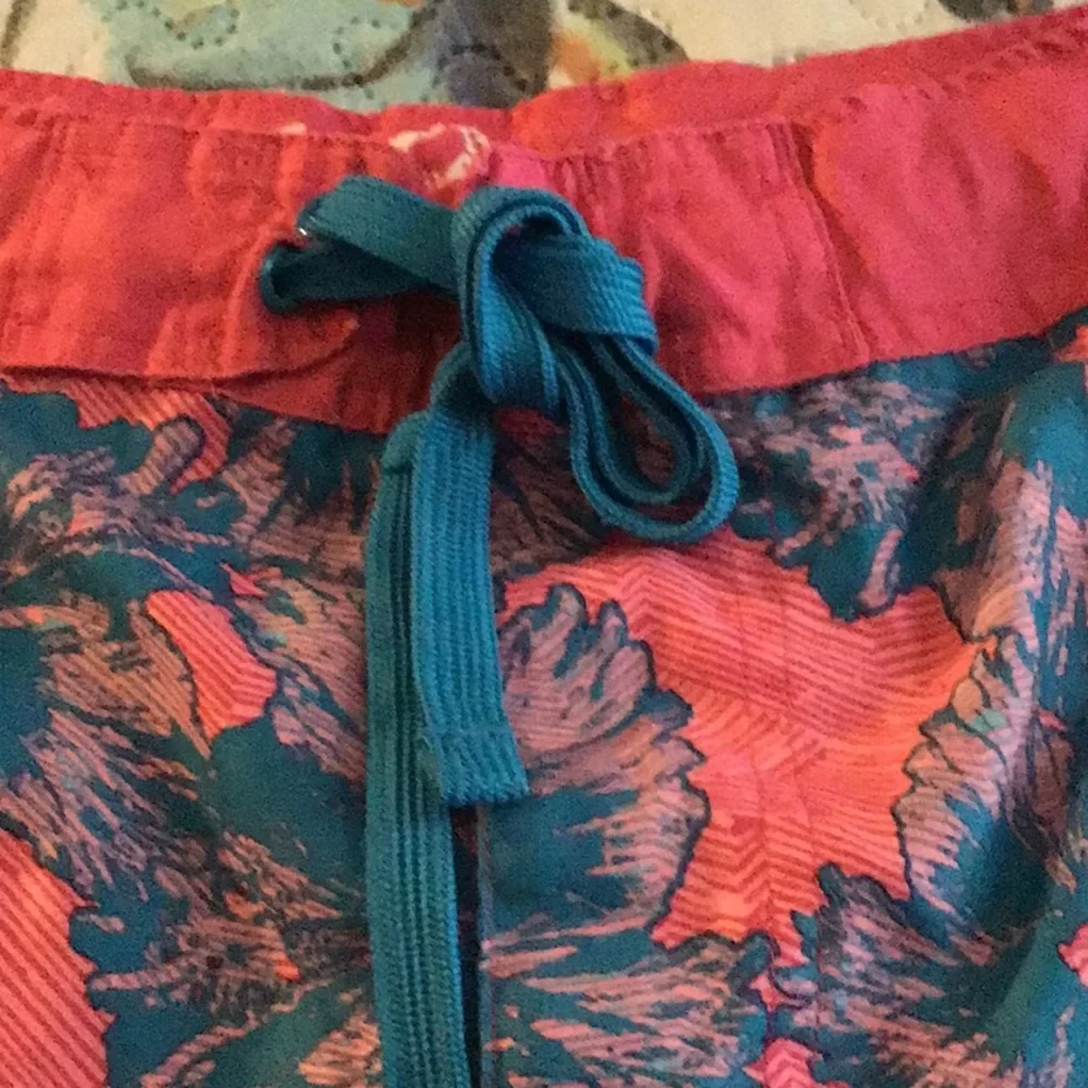Red Camel board shorts pink blue 36W 🏖 pockets bright color